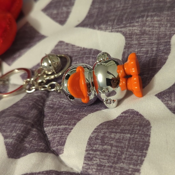 Keychain - Picture 1 of 2